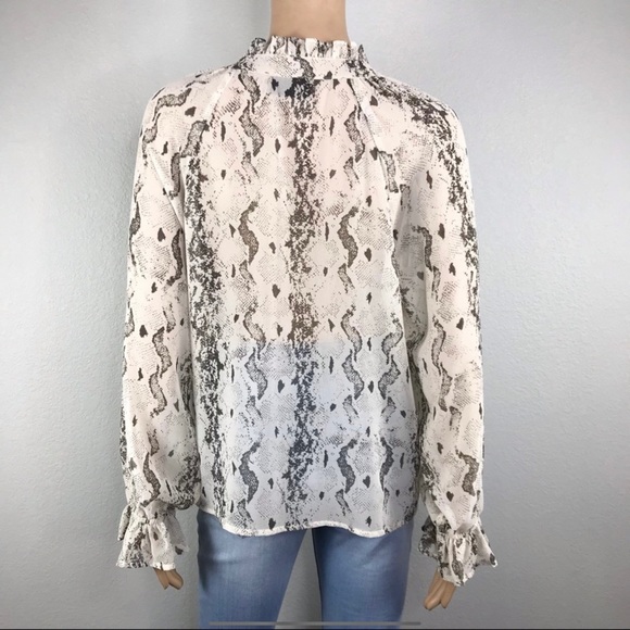 Snake print button down blouse - Picture 5 of 6